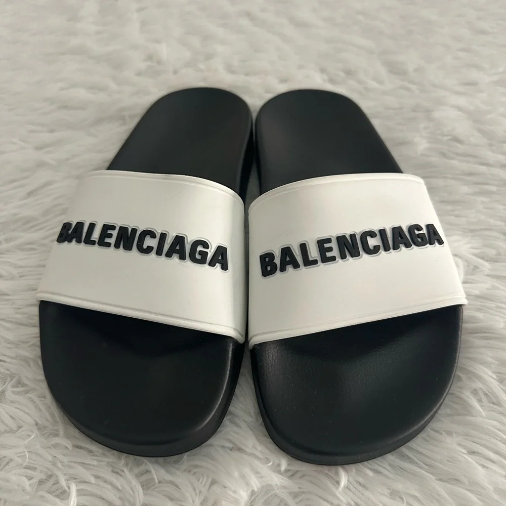 BALENCIAGA Raised Logo Embossed Rubber Pool Sandals Slides Shoes White $395 36 - Picture 2 of 7